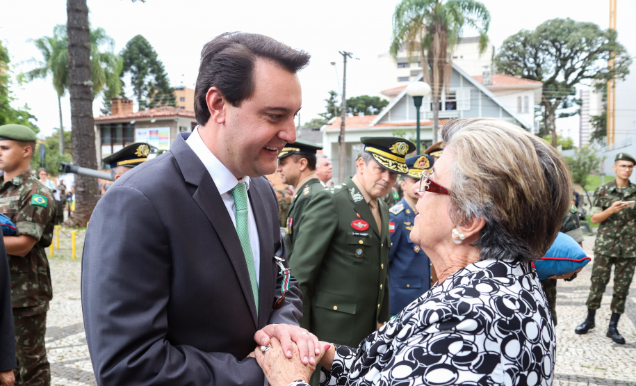 Os 74 anos da Tomada de Monte Castelo, batalha no Norte da Itália que marcou a participação da Força Expedicionária Brasileira (FEB) na Segunda Guerra Mundial, foram lembrados nesta quinta-feira (21/2), em cerimônia no Museu do Expedicionário, em Curitiba. O governador Carlos Massa Ratinho Junior participou no evento, junto com quatro expedicionários e familiares dos pracinhas.  -  Curitiba, 21/02/2019  -  Foto: Rodrigo Félix Leal/ANPr