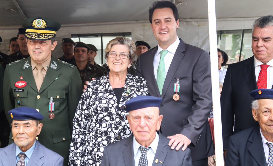 Os 74 anos da Tomada de Monte Castelo, batalha no Norte da Itália que marcou a participação da Força Expedicionária Brasileira (FEB) na Segunda Guerra Mundial, foram lembrados nesta quinta-feira (21/2), em cerimônia no Museu do Expedicionário, em Curitiba. O governador Carlos Massa Ratinho Junior participou no evento, junto com quatro expedicionários e familiares dos pracinhas.  -  Curitiba, 21/02/2019  -  Foto: Rodrigo Félix Leal/ANPr