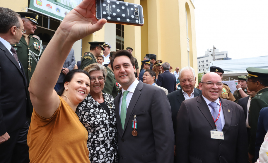 Os 74 anos da Tomada de Monte Castelo, batalha no Norte da Itália que marcou a participação da Força Expedicionária Brasileira (FEB) na Segunda Guerra Mundial, foram lembrados nesta quinta-feira (21/2), em cerimônia no Museu do Expedicionário, em Curitiba. O governador Carlos Massa Ratinho Junior participou no evento, junto com quatro expedicionários e familiares dos pracinhas.  -  Curitiba, 21/02/2019  -  Foto: Rodrigo Félix Leal/ANPr