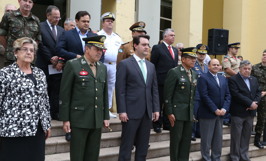 O governador Carlos Massa Ratinho Junior particip da cerimônia que comemora o 74º aniversário da tomada de Monte Castelo, na Itália, pela Força Expedicionária Brasileira, na Segunda Guerra Mundial. Foto: Gilson Abreu/ANPr