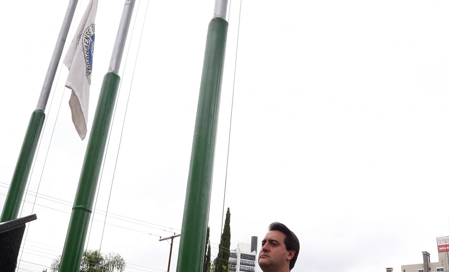 O governador Carlos Massa Ratinho Junior particip da cerimônia que comemora o 74º aniversário da tomada de Monte Castelo, na Itália, pela Força Expedicionária Brasileira, na Segunda Guerra Mundial. Foto: Gilson Abreu/ANPr