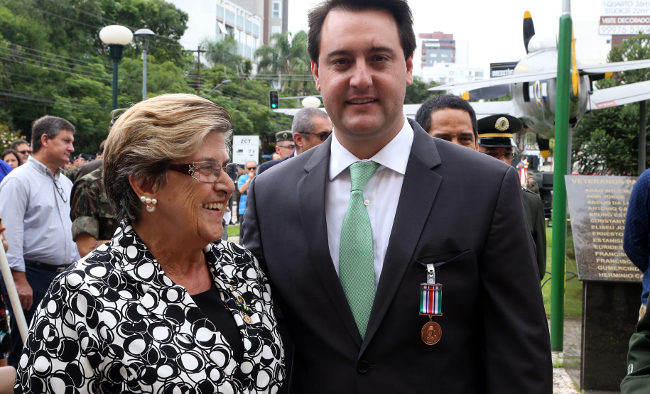 O governador Carlos Massa Ratinho Junior particip da cerimônia que comemora o 74º aniversário da tomada de Monte Castelo, na Itália, pela Força Expedicionária Brasileira, na Segunda Guerra Mundial. Foto: Gilson Abreu/ANPr