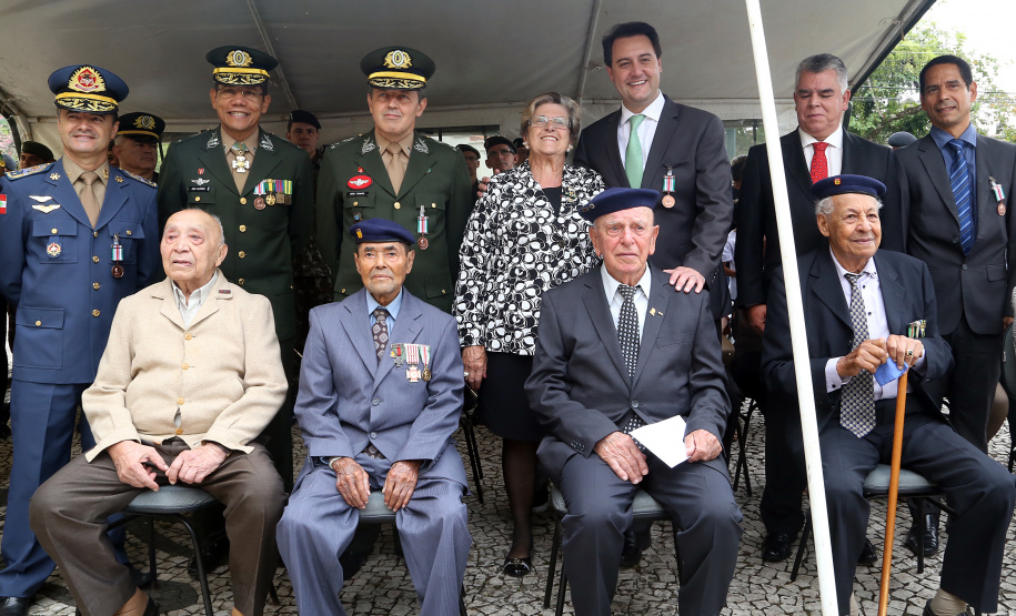 O governador Carlos Massa Ratinho Junior particip da cerimônia que comemora o 74º aniversário da tomada de Monte Castelo, na Itália, pela Força Expedicionária Brasileira, na Segunda Guerra Mundial. Foto: Gilson Abreu/ANPr