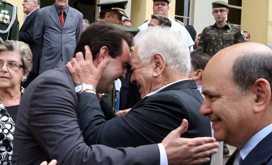 O governador Carlos Massa Ratinho Junior particip da cerimônia que comemora o 74º aniversário da tomada de Monte Castelo, na Itália, pela Força Expedicionária Brasileira, na Segunda Guerra Mundial. Foto: Gilson Abreu/ANPr