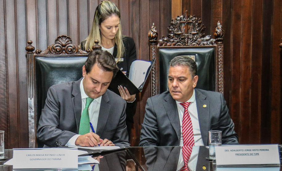 O governador Carlos Massa Ratinho Junior participa da solenidade que formaliza a Força-Tarefa Infância Segura de Prevenção e Combate a Crimes Contra a Criança, nesta quinta-feira (21) no Palácio da Justiça. Curitiba, 21/02/2019 - Foto: Geraldo Bubniak/ANPr