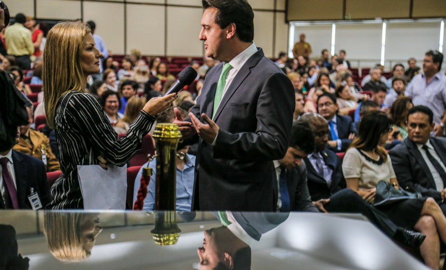 O governador Carlos Massa Ratinho Junior participa da solenidade que formaliza a Força-Tarefa Infância Segura de Prevenção e Combate a Crimes Contra a Criança, nesta quinta-feira (21) no Palácio da Justiça. Curitiba, 21/02/2019 - Foto: Geraldo Bubniak/ANPr