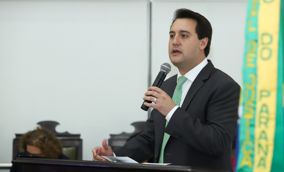 O governador Carlos Massa Ratinho Junior participa da solenidade que formaliza a Força-Tarefa Infância Segura de Prevenção e Combate a Crimes Contra a Criança, nesta quinta-feira (21) no Palácio da Justiça. Curitiba, 21/02/2019 - Foto: Rodrigo Félix Leal/ANPr