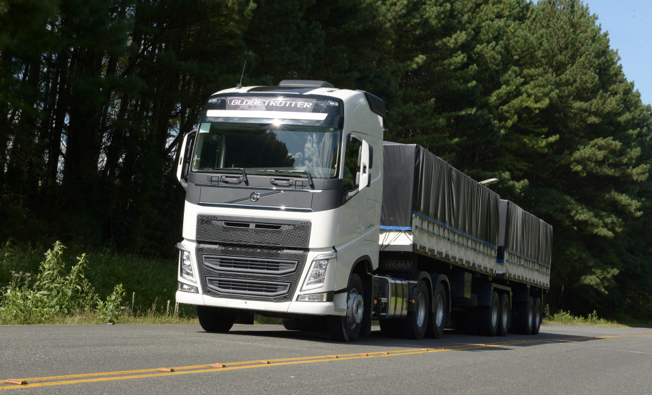 Caminhões Volvo.  -  Curitiba, 21/02/2019  -  Foto: Divulgação Volvo