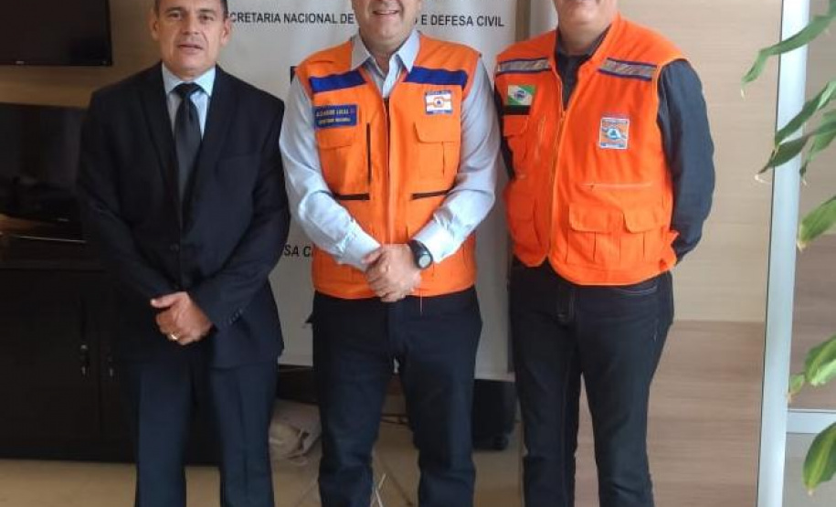 O coordenador estadual de Proteção e Defesa Civil do Paraná, coronel Ricardo Silva, se reuniu com o Secretário Nacional de Proteção e Defesa Civil, coronel Alexandre Lucas Alves, nesta quarta-feira (20), em Brasília, e apresentou uma proposta de integração dos dados do SISDC (sistema estadual) ao cadastro nacional. - Brasília, 20/02/2019 - Foto: Divulgação/Defesa Civil