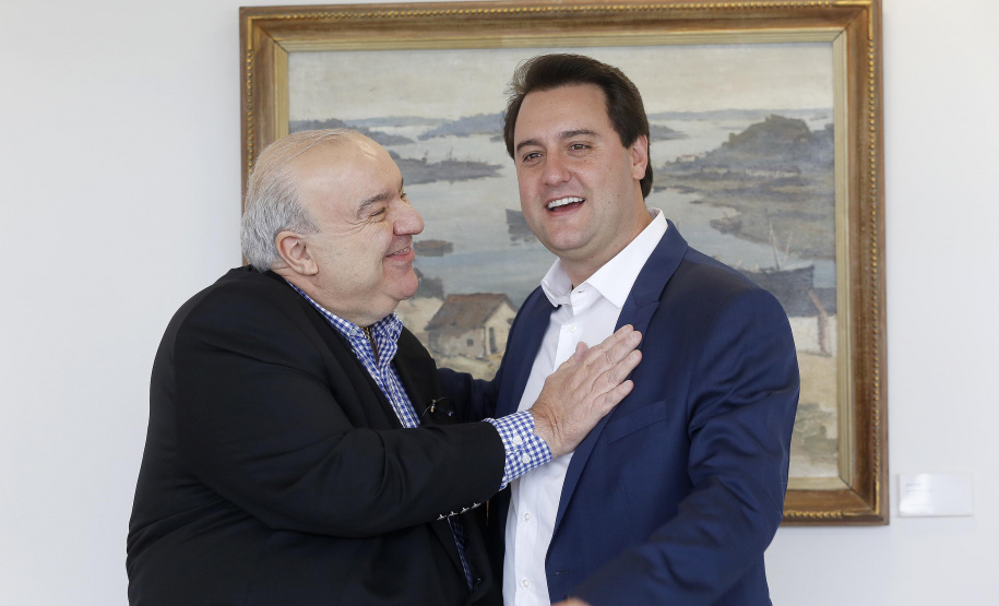 RATINHO JR CONCEDE SUBSIDIO AO TRANSPORTE PÚBLICO DE CURITIBA. O governador Carlos Massa Ratinho Junior anunciou o subsidio para o transporte público. presente: prefeio de Curitiba, Rafael Greca de Macedo.Curitiba, 22-02-19.Foto: Arnaldo Alves / ANPr.