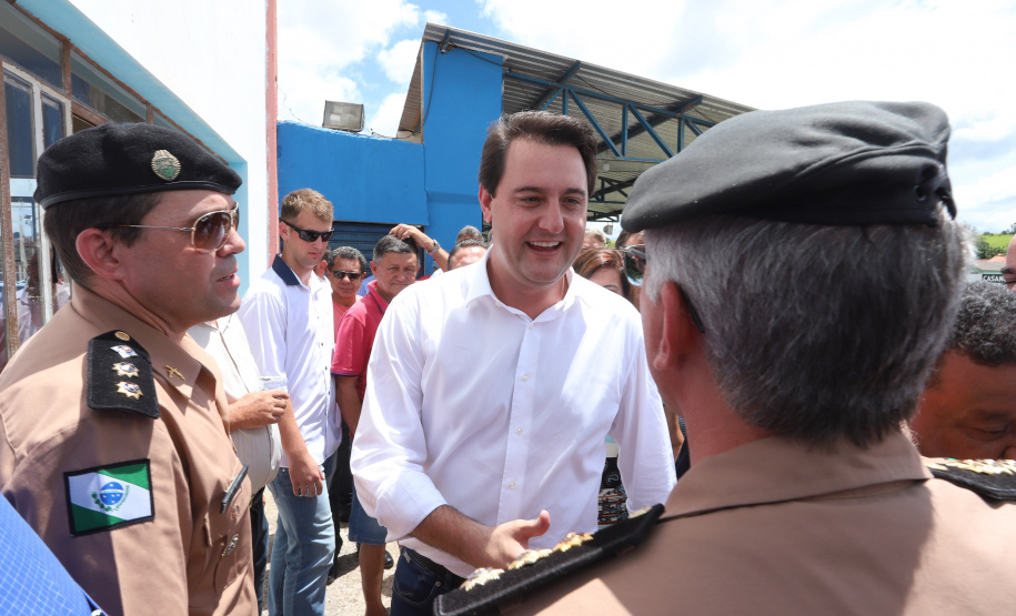 Governador Carlos Massa Ratinho Júnior participa da posse da diretoria da Associação dos Municípios do Norte Pioneiro (Amunorp), em Pinhalão, no Clube Aerp. - Pinhalão 22/02/2019 - Foto: Rodrigo Félix Leal/ANPr