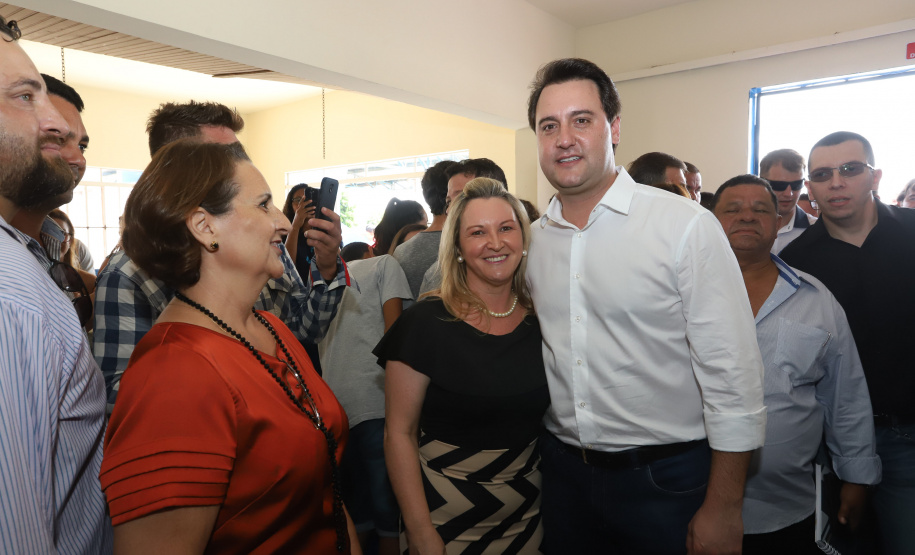 Governador Carlos Massa Ratinho Júnior participa da posse da diretoria da Associação dos Municípios do Norte Pioneiro (Amunorp), em Pinhalão, no Clube Aerp. - Pinhalão 22/02/2019 - Foto: Rodrigo Félix Leal/ANPr