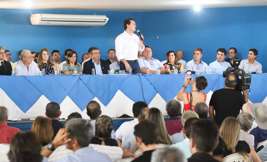 Governador Carlos Massa Ratinho Júnior participa da posse da diretoria da Associação dos Municípios do Norte Pioneiro (Amunorp), em Pinhalão, no Clube Aerp. - Pinhalão 22/02/2019 - Foto: Rodrigo Félix Leal/ANPr