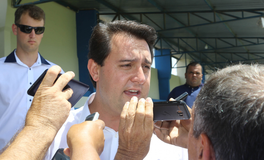 Governador Carlos Massa Ratinho Júnior participa da posse da nova diretoria da Associação dos Municípios do Norte Pioneiro (Amunorpi). O prefeito de Pinhalão, Sérgio Rodrigues é o presidente da Associação. - Pinhalão, 22/01/2019 - Foto: Jaelson Lucas/ANPr