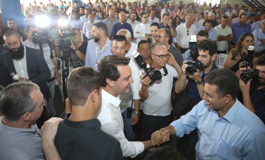 Governador Carlos Massa Ratinho Júnior participa da posse da nova diretoria da Associação dos Municípios do Norte Pioneiro (Amunorpi). O prefeito de Pinhalão, Sérgio Rodrigues é o presidente da Associação. - Pinhalão, 22/01/2019 - Foto: Jaelson Lucas/ANPr