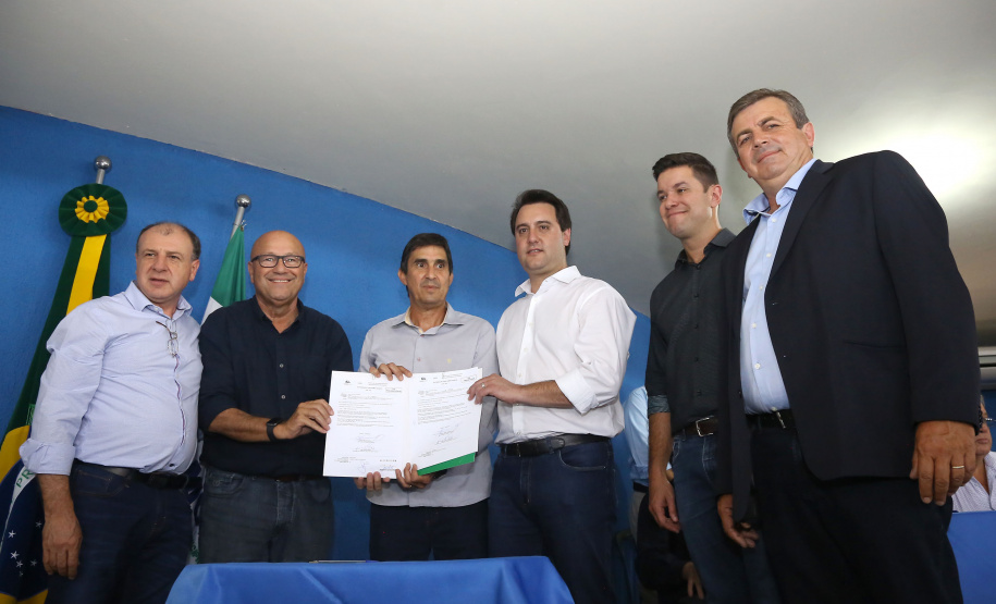 Governador Carlos Massa Ratinho Júnior participa da posse da nova diretoria da Associação dos Municípios do Norte Pioneiro (Amunorpi). O prefeito de Pinhalão, Sérgio Rodrigues é o presidente da Associação. - Pinhalão, 22/01/2019 - Foto: Jaelson Lucas/ANPr
