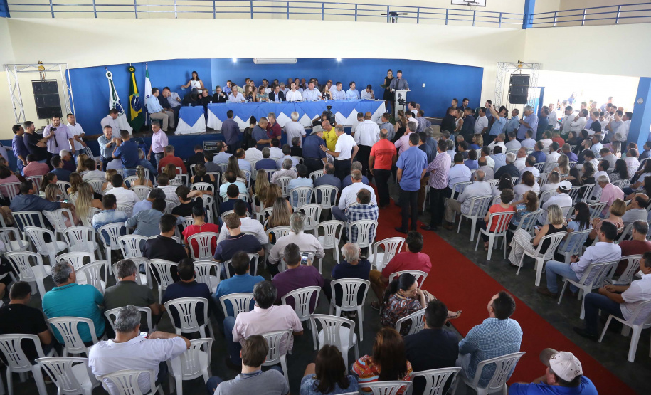 Governador Carlos Massa Ratinho Júnior participa da posse da nova diretoria da Associação dos Municípios do Norte Pioneiro (Amunorpi). O prefeito de Pinhalão, Sérgio Rodrigues é o presidente da Associação. - Pinhalão, 22/01/2019 - Foto: Jaelson Lucas/ANPr