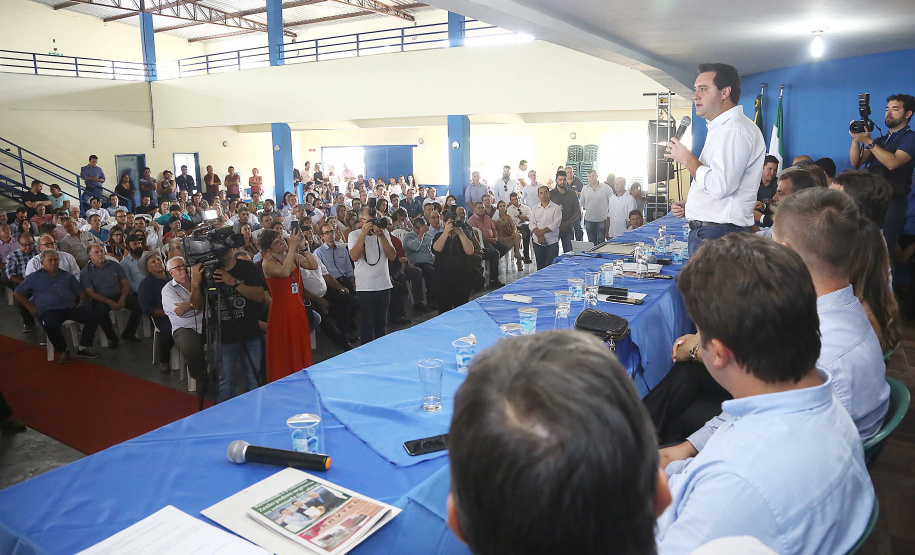 Governador Carlos Massa Ratinho Júnior participa da posse da nova diretoria da Associação dos Municípios do Norte Pioneiro (Amunorpi). O prefeito de Pinhalão, Sérgio Rodrigues é o presidente da Associação. - Pinhalão, 22/01/2019 - Foto: Jaelson Lucas/ANPr