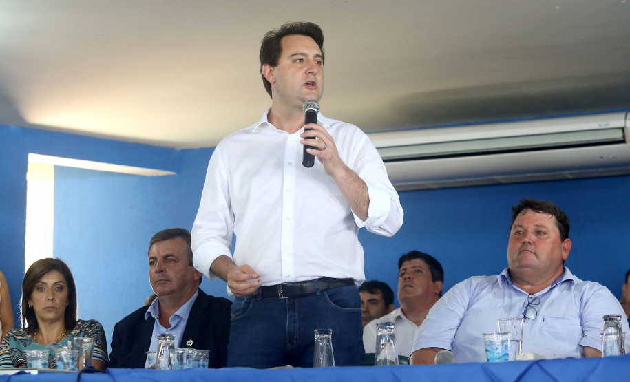 Governador Carlos Massa Ratinho Júnior participa da posse da nova diretoria da Associação dos Municípios do Norte Pioneiro (Amunorpi). O prefeito de Pinhalão, Sérgio Rodrigues é o presidente da Associação. - Pinhalão, 22/01/2019 - Foto: Jaelson Lucas/ANPr