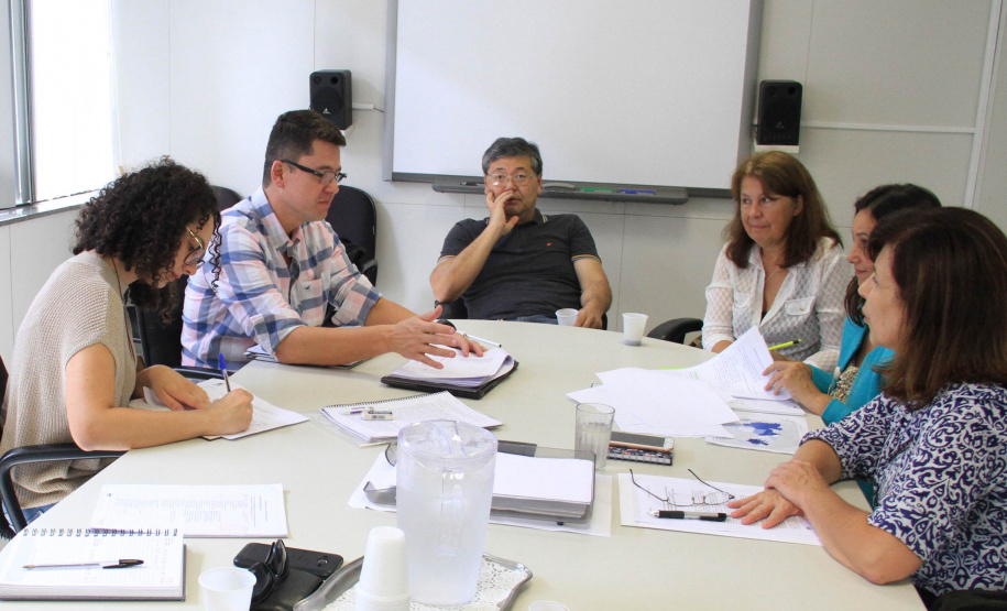 A Comissão Plurisecretarial do Plano de Desenvolvimento Regional Sustentável - PDS Metrópole Paraná Norte- reuniu-se nesta sexta-feira (22), no Palácio das Araucárias, em Curitiba, com integrantes do Consórcio Cobrape-Urbtec, responsável pela metodologia.  -  Curitiba, 22/02/2019  -  Foto: Divulgação SEDU