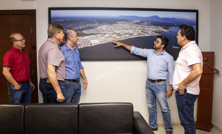 O secretário de Desenvolvimento Sustentável e Turismo Márcio Nunes visita o Porto de Paranaguá. Foto: Claudio Neves/APPA