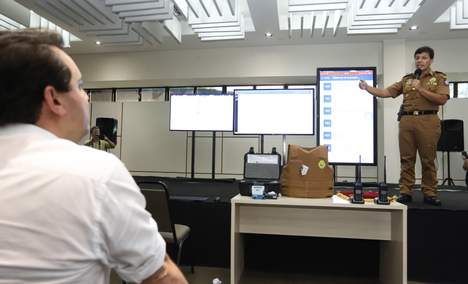 O governador Carlos Massa Ratinho Jr entregou nesta sexta(22) novas viaturas, aparelhos etolométricos e coletes balísticos às unidades da Polícia Militar que pertencem ao 2 Comando Regional - Londrina e região. Londrina,22/02/2019 -  Foto: Rodrigo Félix Leal/ANPr