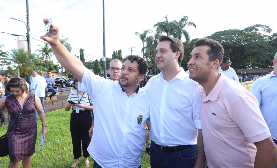 O governador Carlos Massa Ratinho Jr entregou nesta sexta(22) novas viaturas, aparelhos etolométricos e coletes balísticos às unidades da Polícia Militar que pertencem ao 2 Comando Regional - Londrina e região. Londrina,22/02/2019 -  Foto: Rodrigo Félix Leal/ANPr