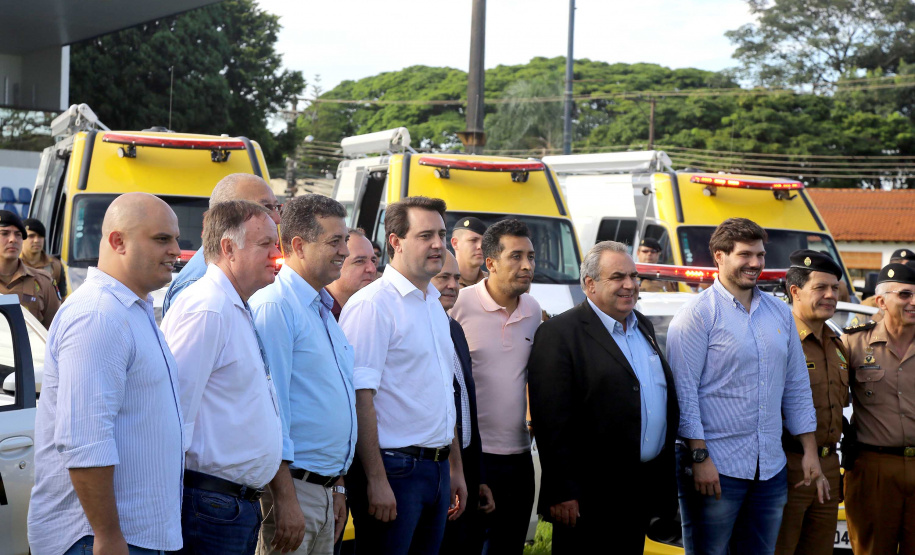 O governador Carlos Massa Ratinho Jr entregou nesta sexta(22) novas viaturas, aparelhos etolométricos e coletes balísticos às unidades da Polícia Militar que pertencem ao 2 Comando Regional - Londrina e região. Londrina,22/02/2019 Foto:Jaelson Lucas / ANPr