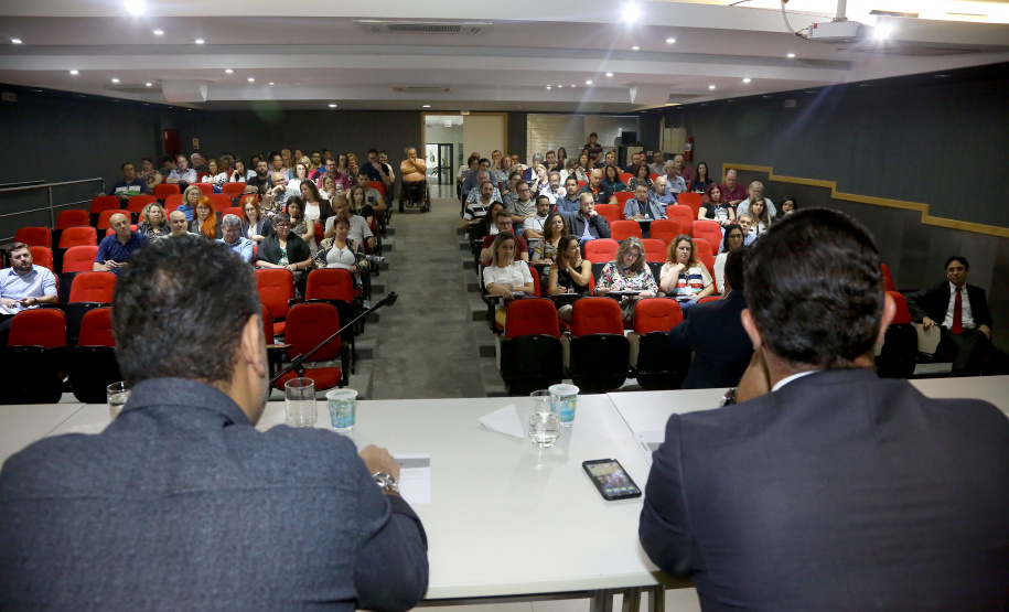 As secretarias estaduais do Paraná já iniciaram os trabalhos de reavaliação e a renegociação dos contratos vigentes para compra de bens e de fornecimento de serviços na administração pública estadual, para atender a determinação do governador Carlos Massa Ratinho Junior (Decreto 515/19). Curitiba,25/02/2019 Foto:Jaelson Lucas / ANPr