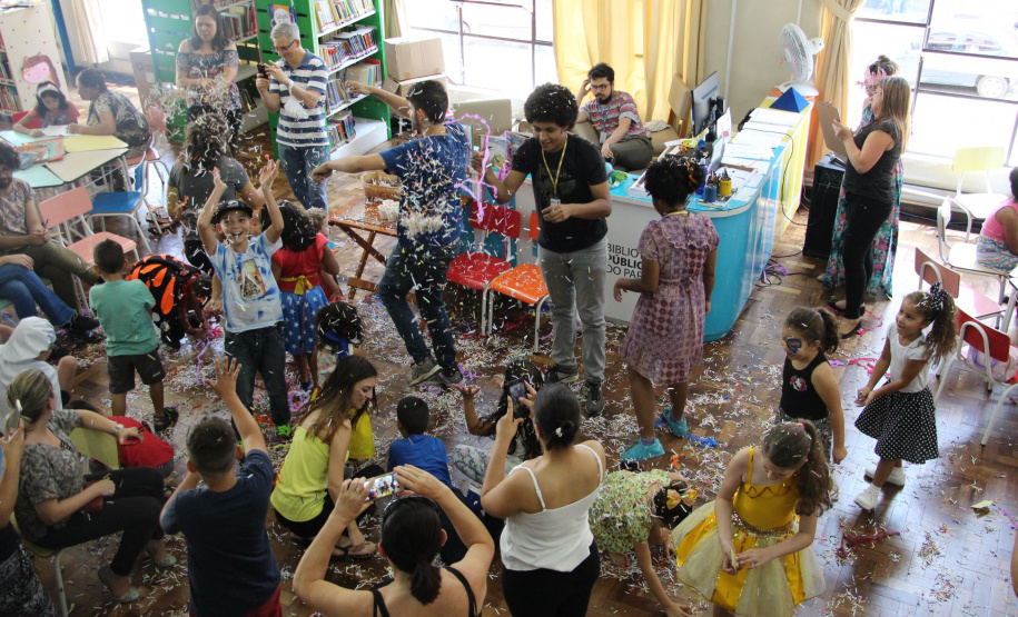 A Biblioteca Pública do Paraná (BPP) promove nesta sexta-feira (1º), a partir das 14h, uma festa de Carnaval infantil. Foto: Arquivo/BPP