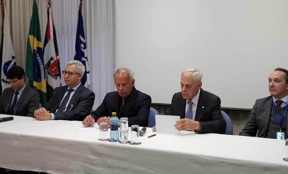 O Secretário de Estado da Administração e da Previdência, Reinhold Stephanes, deu posse nesta terça-feira (26), aos novos integrantes do Conselho Diretor da PARANAPREVIDÊNCIA