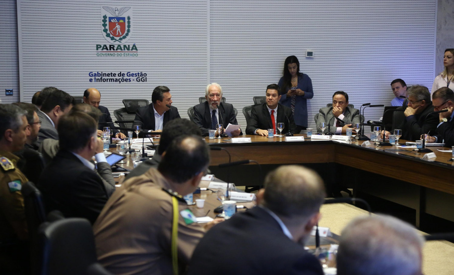 Governador em exercício Darci Piana coordena reunião com equipe de Governo.  -  Curitiba, 27/02/2019  -  Foto: Jaelson Lucas/ANPr