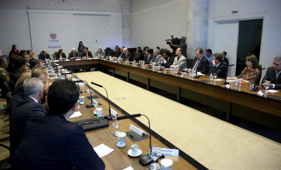 Governador em exercício Darci Piana coordena reunião com equipe de Governo.  -  Curitiba, 27/02/2019  -  Foto: Jaelson Lucas/ANPr