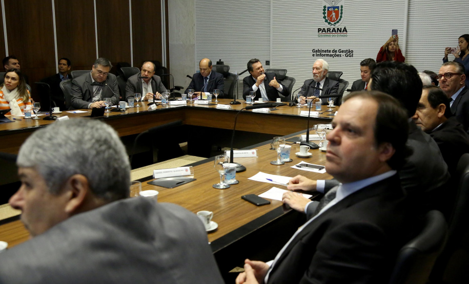 Governador em exercício Darci Piana coordena reunião com equipe de Governo.  -  Curitiba, 27/02/2019  -  Foto: Jaelson Lucas/ANPr