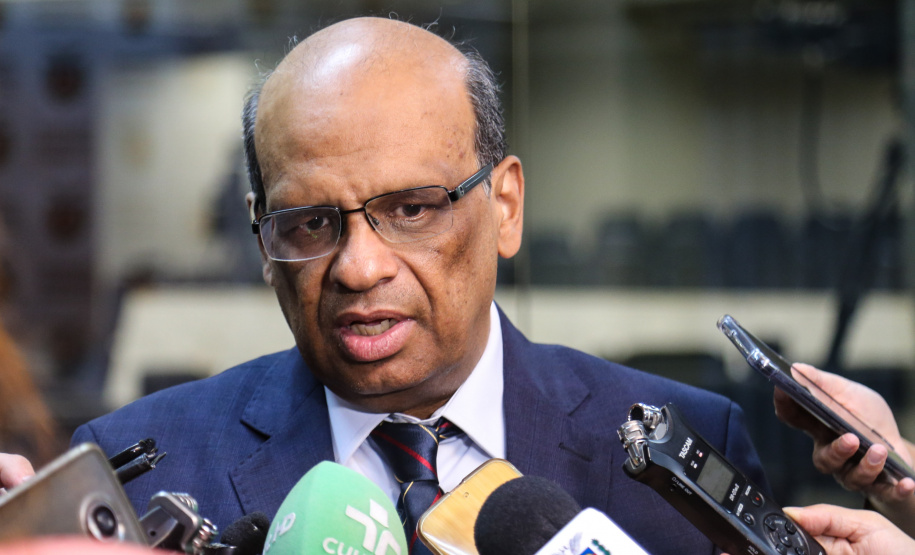 O secretário Renê Garcia Junior, de Estado da Fazenda (SEFA), participa nesta quarta-feira (27), de uma audiência pública  na Assembleia Legislativa do Paraná (ALEP), para apresentação dos dados do Governo relativos ao cumprimento das metas fiscais do terceiro quadrimestre de 2018.  Curitiba, 27/02/2019 -  Foto: Geraldo Bubniak/ANPr