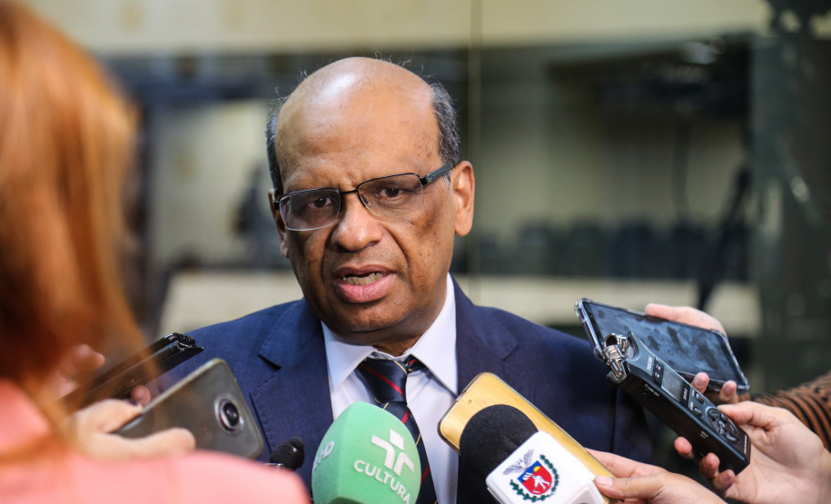 O secretário Renê Garcia Junior, de Estado da Fazenda (SEFA), participa nesta quarta-feira (27), de uma audiência pública  na Assembleia Legislativa do Paraná (ALEP), para apresentação dos dados do Governo relativos ao cumprimento das metas fiscais do terceiro quadrimestre de 2018.  Curitiba, 27/02/2019 -  Foto: Geraldo Bubniak/ANPr