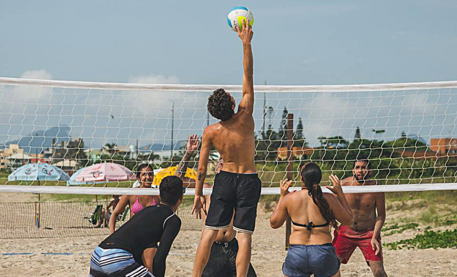 A equipe da Esporte Paraná vai finalizar as atividades esportivas na Operação Verão Paraná contabilizando 122 mil atendimentos no período.   -  Foto: Divulgação Operação Verão