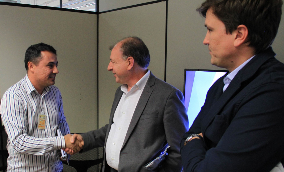 primeira reunião gerencial do secretário do Desenvolvimento Urbano, João Carlos Ortega, com dirigentes da Paraná Edificações (Pred). Pela proposta de reforma administrativa do Governo do Estado, que já tramita na Assembleia Legislativa, a Paraná Edificações vai compor o conjunto de órgãos vinculados à Secretaria do Desenvolvimento Urbano.  -  Curitiba, 27/02/2019  -  Foto: Divulgação SEDU