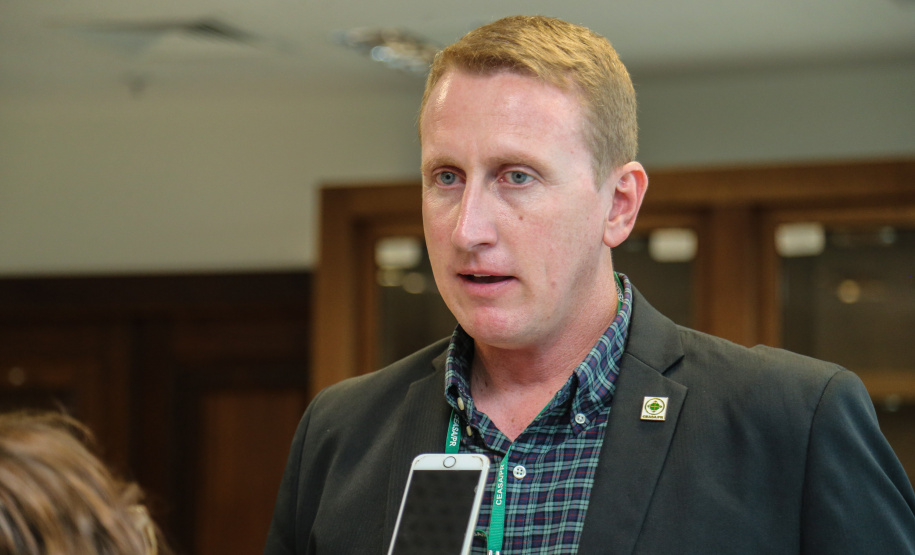 O governador em exercício Darci Piana recebe representantes SINDARUC ( Sindicatos Permissionários Centrais Abastecimento Alimentos) e o presidente do Ceasa, nesta quarta-feira (27) no Palácio Iguaçu. Na foto Eduardo Bublitz diretor presidente da Ceasa. Curitiba, 27/02/2019 - Foto: Geraldo Bubniak/ANPr