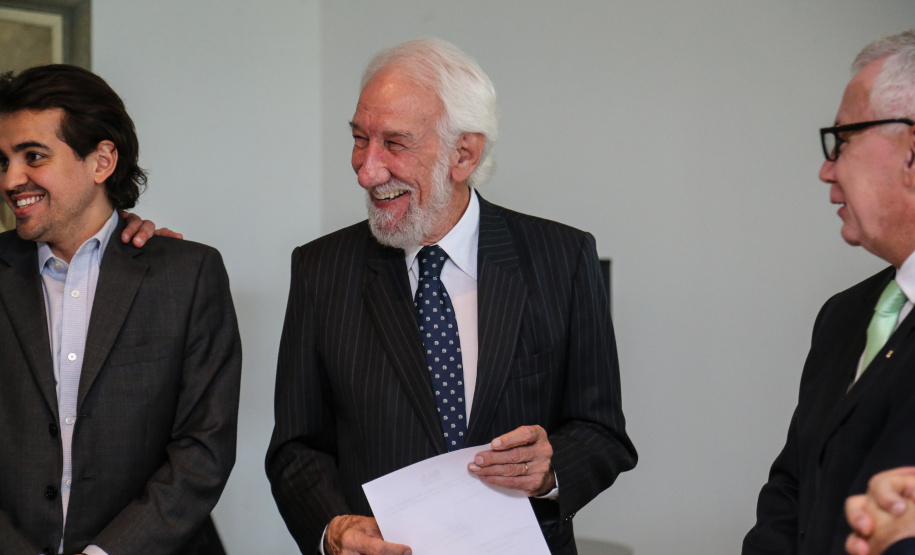 O governador em exercício Darci Piana recebe Presidente Cassio Telles e representates da OAB-PR, nesta quarta-feira (27) no Palácio Iguaçu. O pedido de providencias na PR-280 no sudoeste do Estado. Curitiba, 27/02/2019 - Foto: Geraldo Bubniak/ANPr