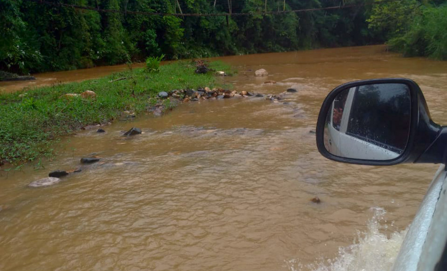 Equipe da secretaria da Saúde percorre as áreas mais remotas do município de Adrianópolis em busca de pessoas não vacinadas contra a febre amarela. Adrianópolis, 28/02/2019 - Foto: Divulgação SESA