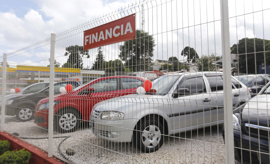 Estado começa o ano com uma série de indicadores positivos relativos à abertura de empresas, geração de emprego formal e renda média. Cenário favorável amplia operações de crédito e reduz a inadimplência. Comércio.  Curitiba, 01-03-19.Foto: Arnaldo Alves / ANPr.