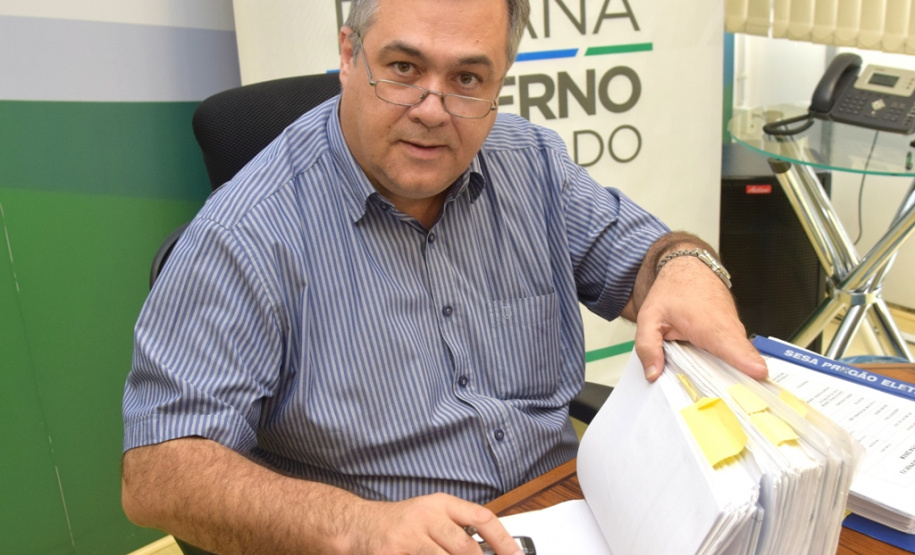 O secretário estadual da Saúde, Beto Preto, assinou nesta sexta-feira (01) uma série de convênios para dar prosseguimento a obras em unidades de atendimento à população e definiu o pagamento de R$ 34 milhões para prestadores de serviços para municípios do Estado que estão sob a gestão da Secretaria. -  Curitiba, 01/03/2019  -  Foto: Diogo Pracz de Oliveira/SESA