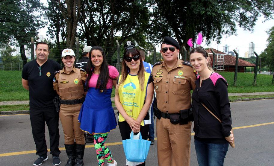 A primeira ação da Força-Tarefa Infância Segura ocorreu durante o Carnaval, com ações em Curitiba e Litoral do Paraná, garantindo a diversão dos filhos e a tranquilidade dos pais