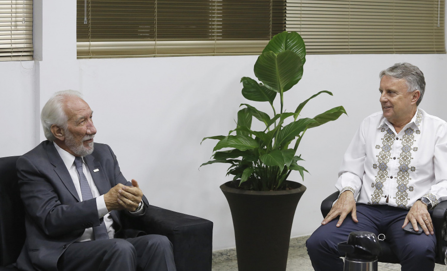 O governador em exercício Darci Piana, reuniu-se com o prefeito de Prudentópolis, Adelmo Luiz Klosowski na sede do executivo municipal. Prudentópolis, 06-03-19.Foto: Arnaldo Alves / ANPr.