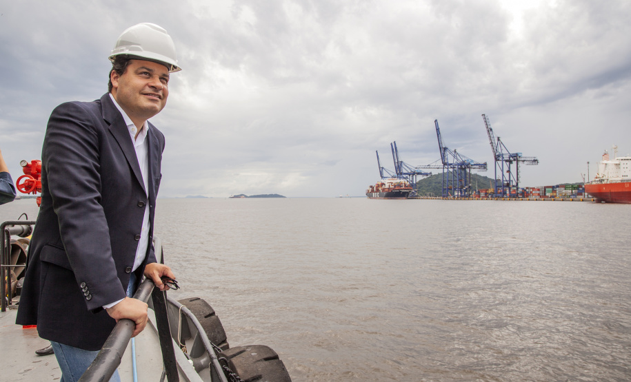 Paranaguá é o primeiro porto brasileiro visitado pela nova equipe da Secretaria Nacional de Portos (SNP), órgão vinculado ao Ministério da Infraestrutura, responsável pela gestão dos complexos marítimos do país. Na foto, o o secretário de Infraestrutura e Logística do Paraná, Sandro Alex.Foto: Claudio Neves/APPA