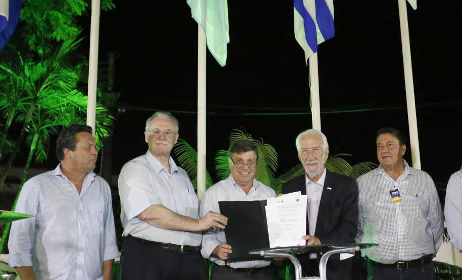 O governador em exercício Darci Piana, participa da abertura 45ª Expo Umuarama e 18ª Feira Internacional. Participaram: prefeito de Umuarama, Celso Pozzobom; os secretários: do Meio Ambiente e Recursos Hídricos, Márcio Nunes; da Agricultura, Norberto Ortigara; presidente da Sociedade Rural de Umuarama, Milton Gaiari; entre outros.Umuarama, 07-03-19.Foto: Arnaldo Alves / ANPr.