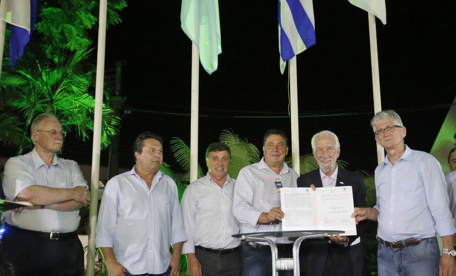 O governador em exercício Darci Piana, participa da abertura 45ª Expo Umuarama e 18ª Feira Internacional. Participaram: prefeito de Umuarama, Celso Pozzobom; os secretários: do Meio Ambiente e Recursos Hídricos, Márcio Nunes; da Agricultura, Norberto Ortigara; presidente da Sociedade Rural de Umuarama, Milton Gaiari; entre outros.Umuarama, 07-03-19.Foto: Arnaldo Alves / ANPr.