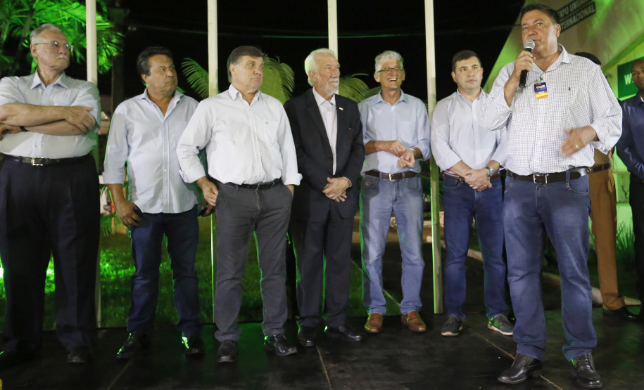 O governador em exercício Darci Piana, participa da abertura 45ª Expo Umuarama e 18ª Feira Internacional. Participaram: prefeito de Umuarama, Celso Pozzobom; os secretários: do Meio Ambiente e Recursos Hídricos, Márcio Nunes; da Agricultura, Norberto Ortigara; presidente da Sociedade Rural de Umuarama, Milton Gaiari; entre outros. N/F: presidente da Sociedade Rural, Milton Gaiari.Umuarama, 07-03-19.Foto: Arnaldo Alves / ANPr.