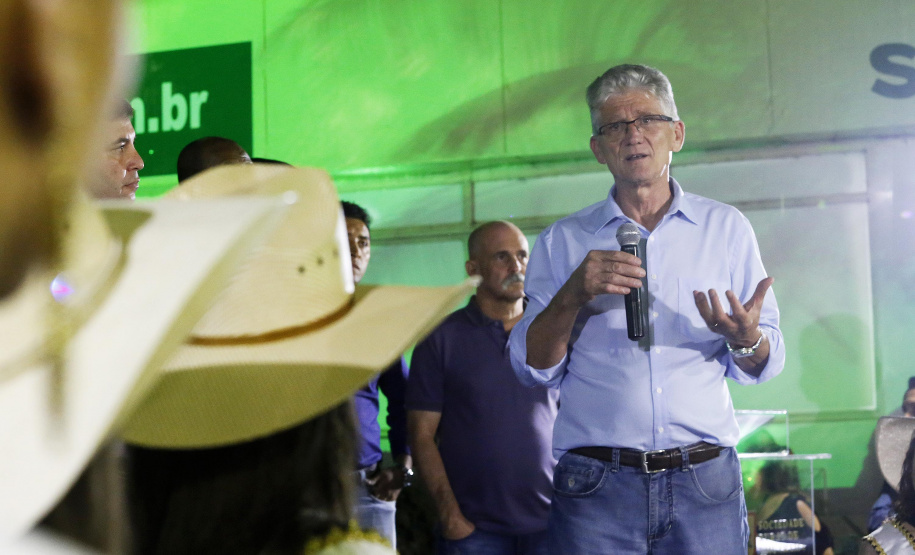 O governador em exercício Darci Piana, participa da abertura 45ª Expo Umuarama e 18ª Feira Internacional. Participaram: prefeito de Umuarama, Celso Pozzobom; os secretários: do Meio Ambiente e Recursos Hídricos, Márcio Nunes; da Agricultura, Norberto Ortigara; presidente da Sociedade Rural de Umuarama, Milton Gaiari; entre outros.Umuarama, 07-03-19.Foto: Arnaldo Alves / ANPr.